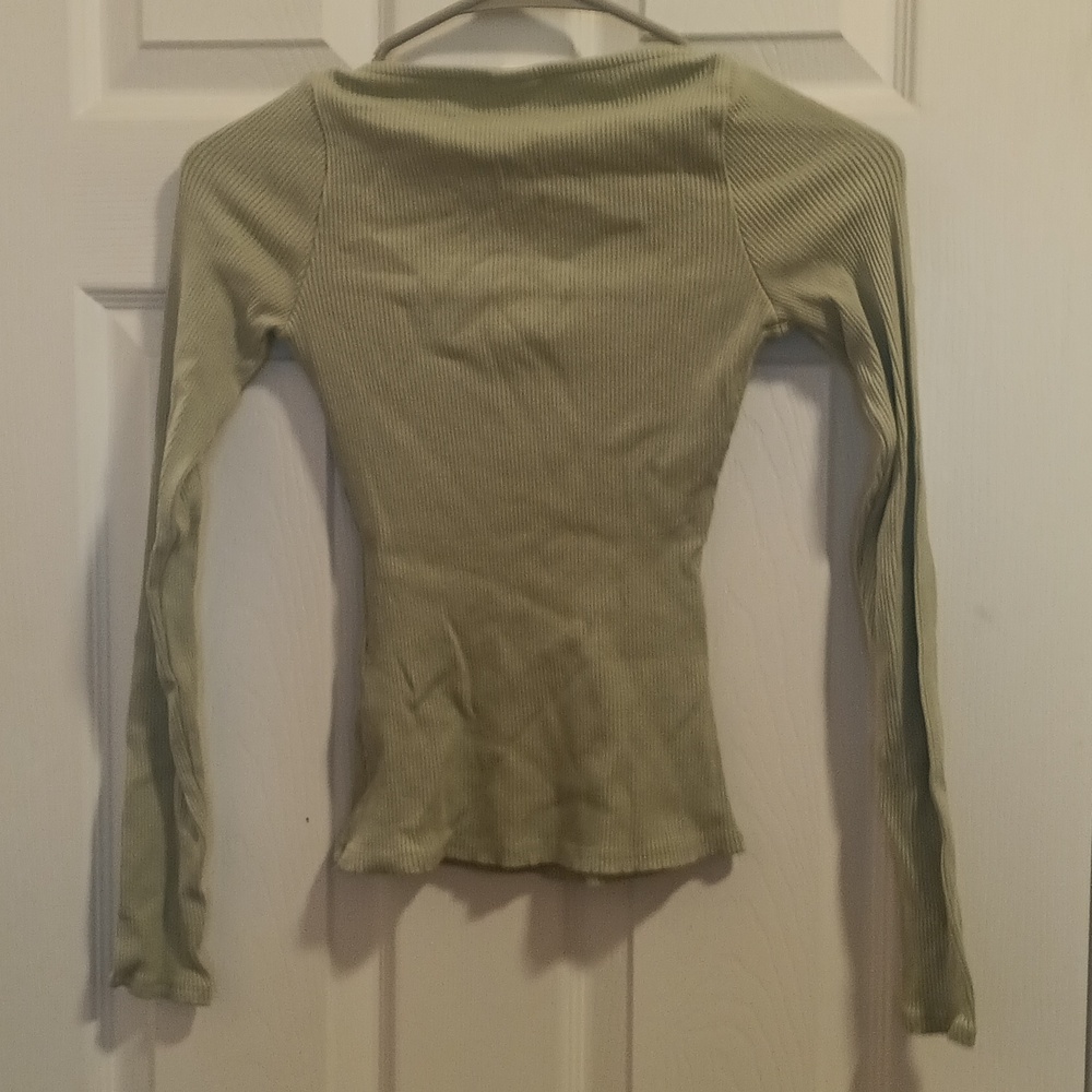 H&M Mint Top - Picture 6 of 7